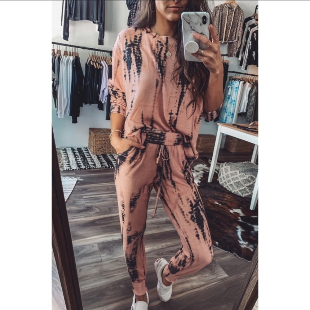 Peach Lounge Set